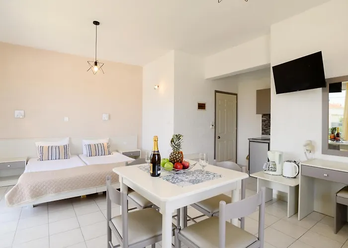 Eugenia & شقة إياليسوس